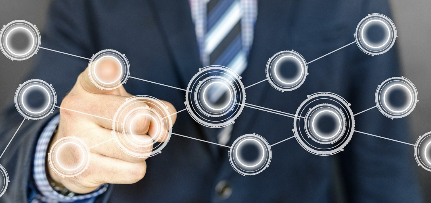 图片包含 咖啡, 小, 前, 盘子
描述已自动生成